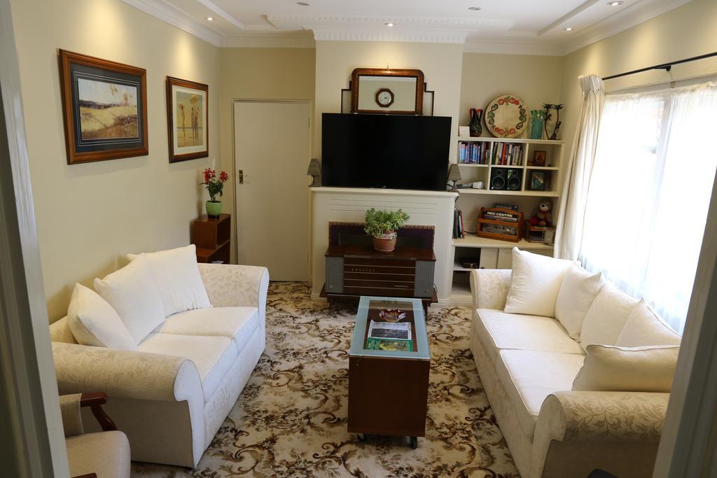 The Evergreen Bed And Breakfast Canberra Ngoại thất bức ảnh