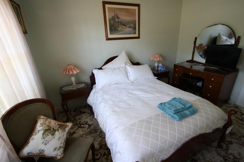 The Evergreen Bed And Breakfast Canberra Ngoại thất bức ảnh