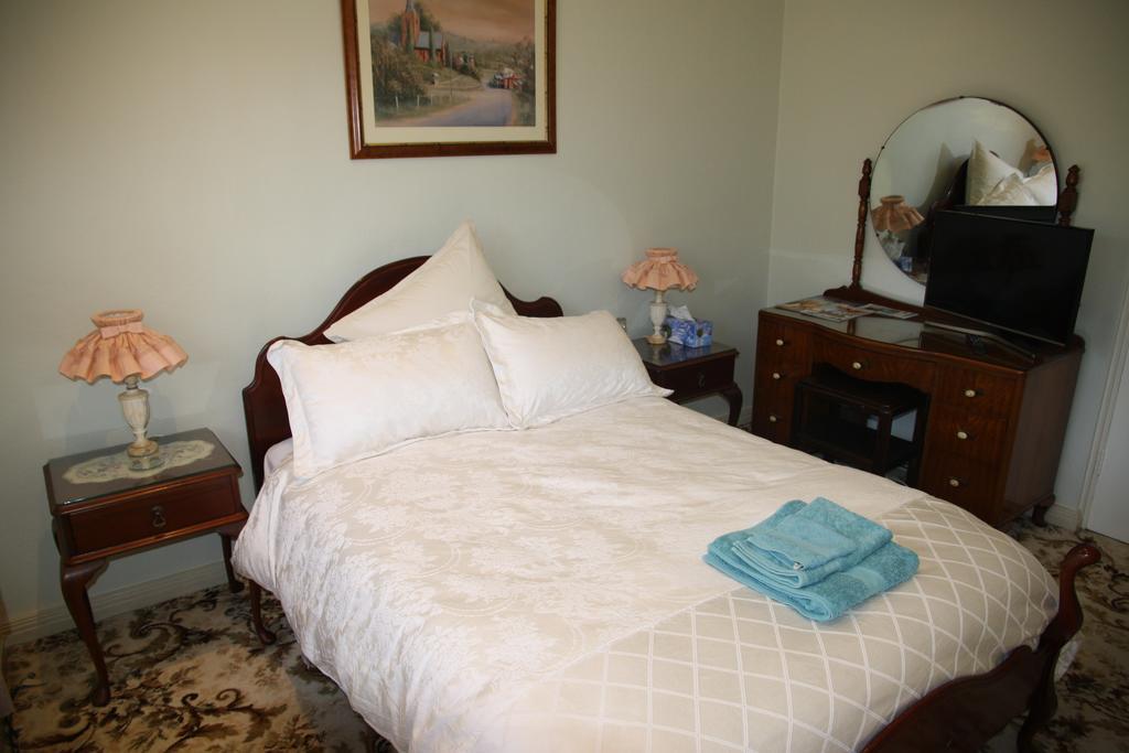 The Evergreen Bed And Breakfast Canberra Ngoại thất bức ảnh