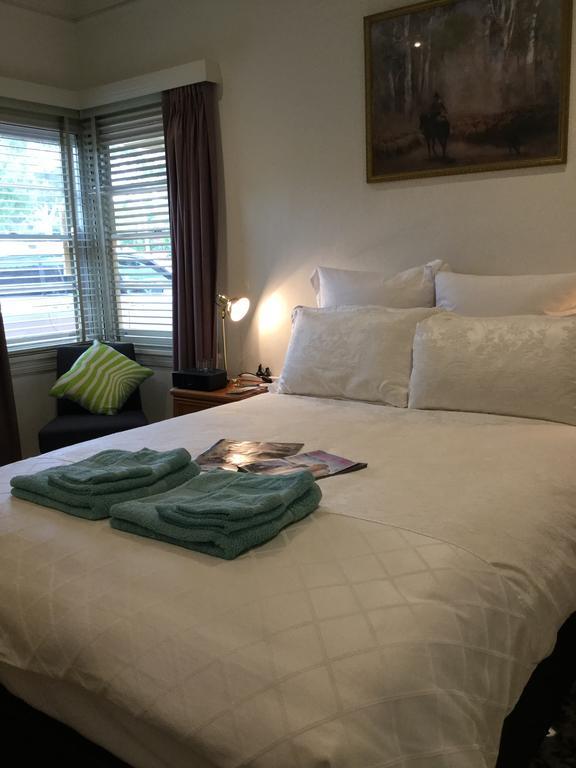 The Evergreen Bed And Breakfast Canberra Ngoại thất bức ảnh