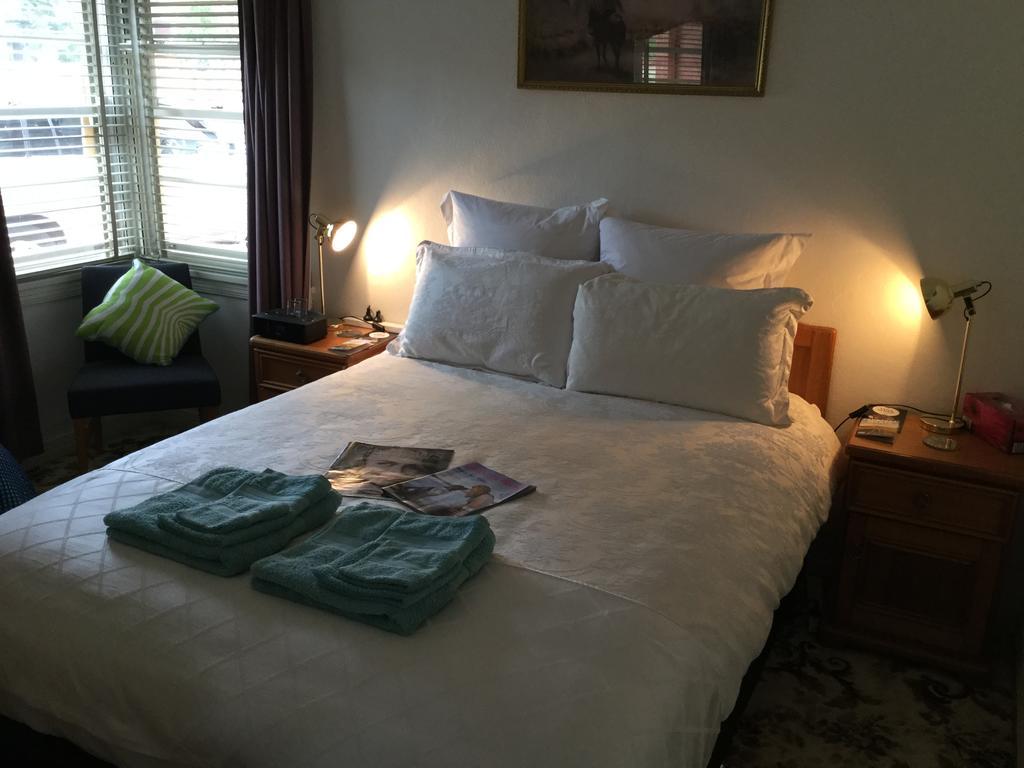 The Evergreen Bed And Breakfast Canberra Ngoại thất bức ảnh