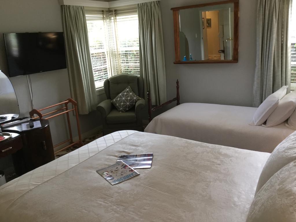 The Evergreen Bed And Breakfast Canberra Ngoại thất bức ảnh