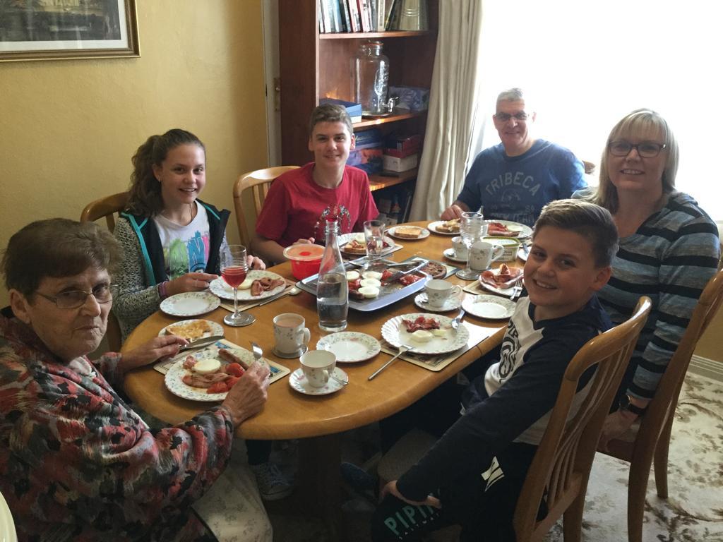 The Evergreen Bed And Breakfast Canberra Ngoại thất bức ảnh