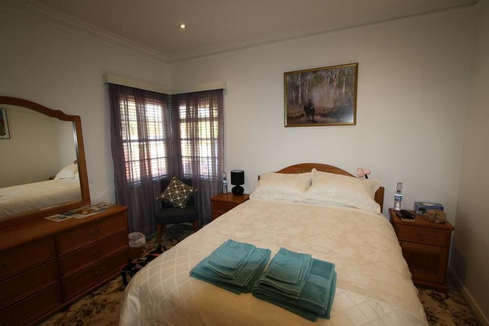The Evergreen Bed And Breakfast Canberra Ngoại thất bức ảnh